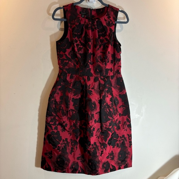 TALBOTS SZ 4 Fitted Pleated Bodice Gathered Skirt Rose Pattern Lined Dress NEW - Picture 2 of 13